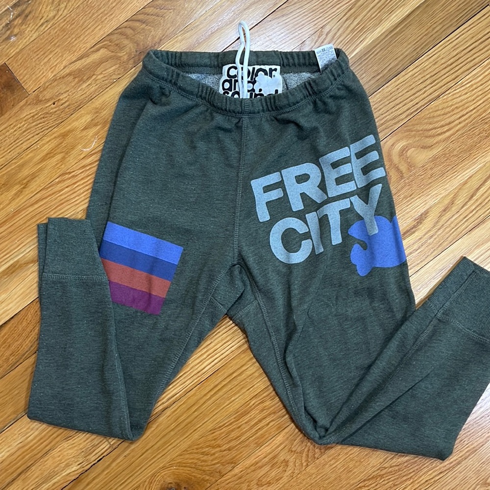 Free City Cropped Sweatpants